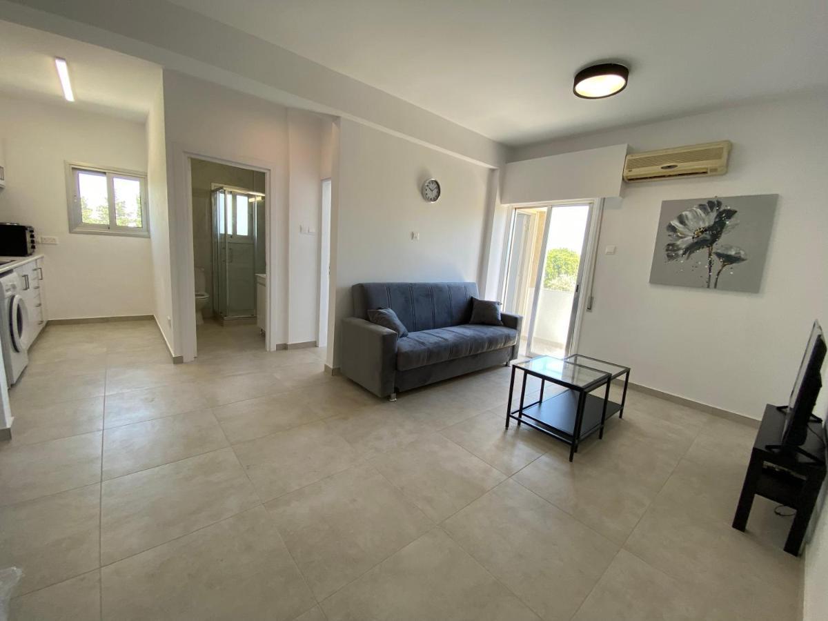 לימסול 1-Bedroom Apartment With View מראה חיצוני תמונה